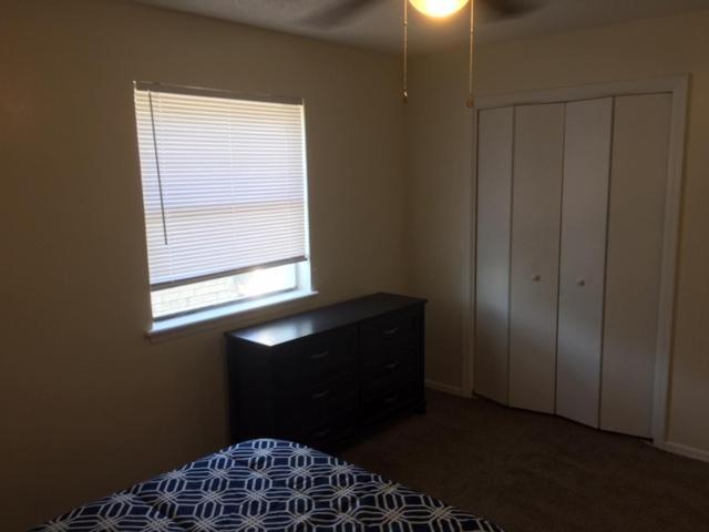 Fully Furnished Two Bedroom Apartment Lawton Exterior foto